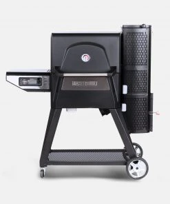 Masterbuilt Gravity SeriesĀ® 560 Digital Charcoal Grill + Smoker